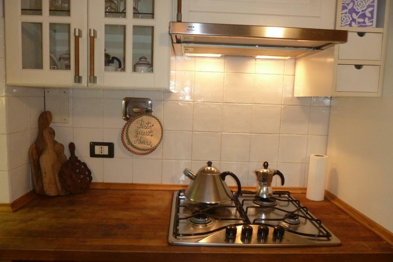 Pesto Guest House Genova Esterno foto